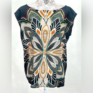 🛍️ALLEN B. Black sheer graphic‎ print scoop neck top size XS.